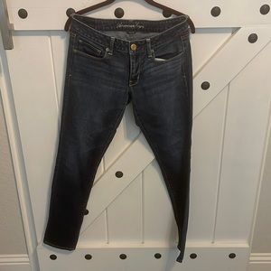 American Eagle Skinny jeans size 6 EUC